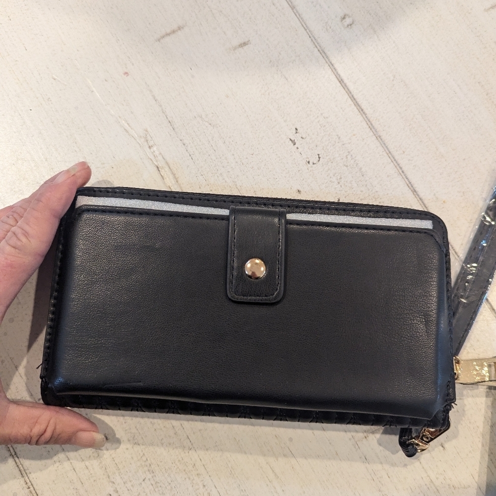 Badgley Mischka Black long wallet with phone pocket NWT - Picture 5 of 7